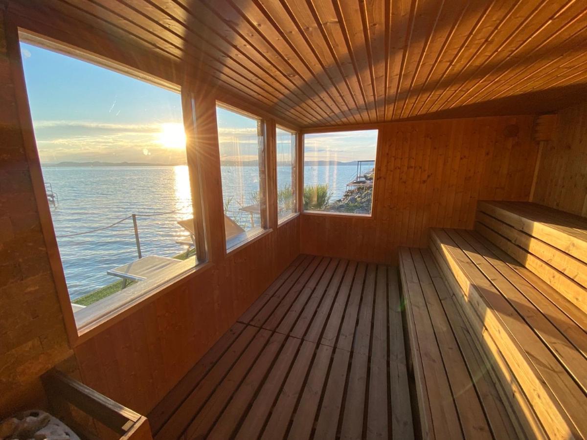 Bl Lakeside Apartman 巴拉通雷勒 外观 照片