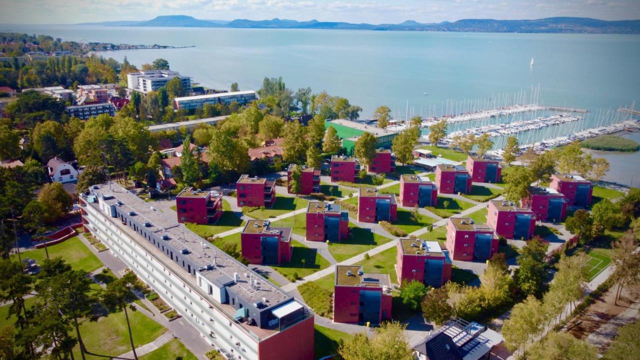 Bl Lakeside Apartman 巴拉通雷勒 外观 照片
